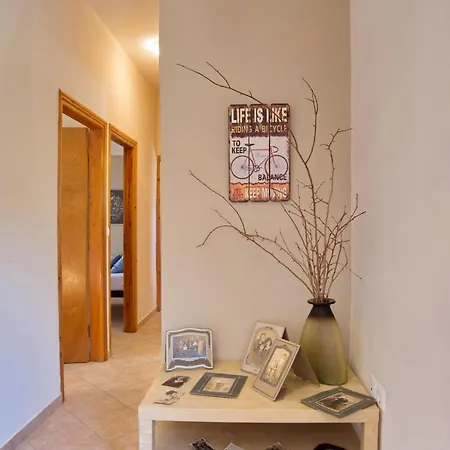 Kiki Paxos Ozias Ferienhaus