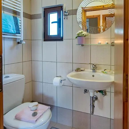 Kiki Paxos Ozias Ferienhaus Gaios