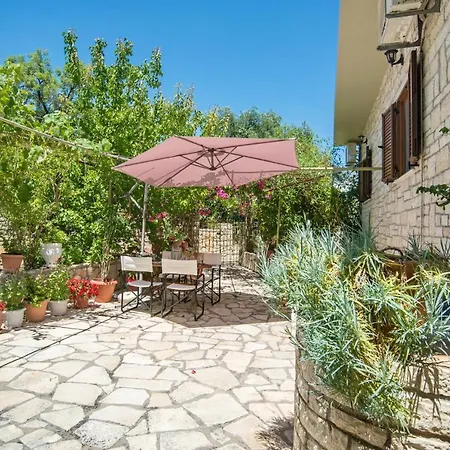 Ferienhaus Kiki Paxos Ozias *